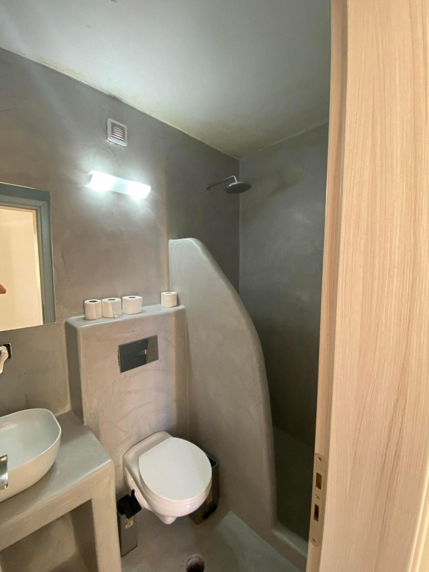 Fira Comfort Rooms מראה חיצוני תמונה